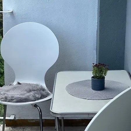 2-bedroom With Balcony And Free Parking Appartement